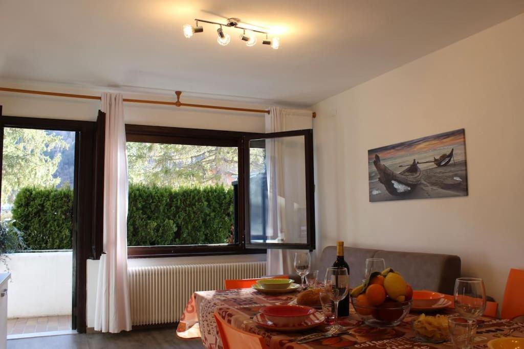 Fronte LagoResidencegarden, Moderno Appartamento Калчераника ал Лаго Екстериор снимка